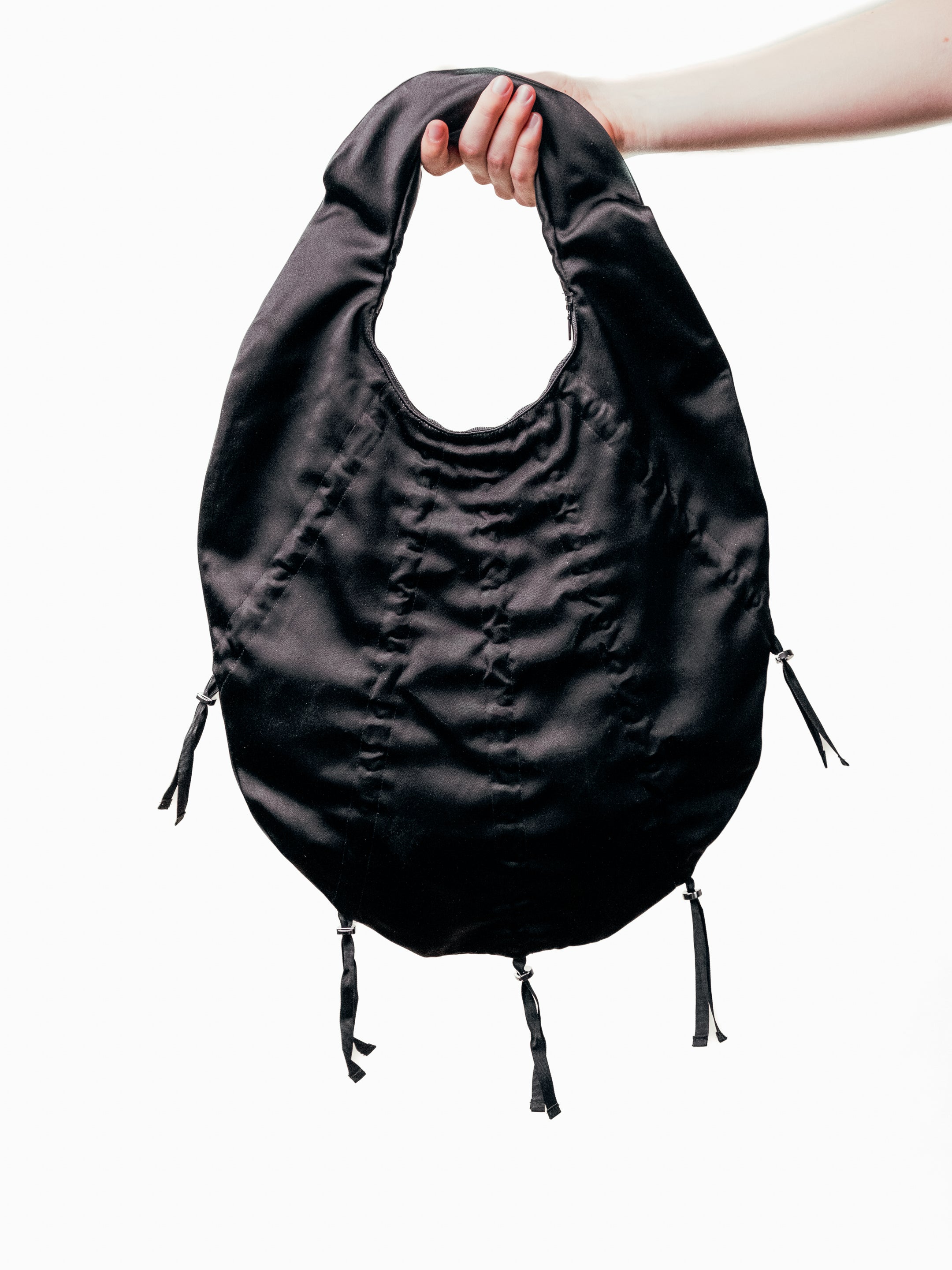 uni's room select【studioSAMI】RUFF BAG SILK_BLACK uni's room select【studioSAMI】RUFF BAG SILK_BEIGE (トート
